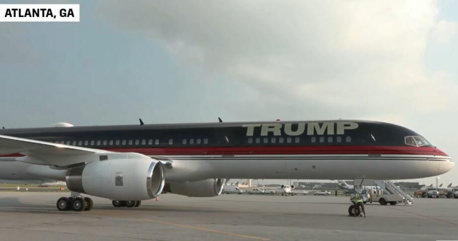 President Trump lands in Georgia ahead of imminent arrest